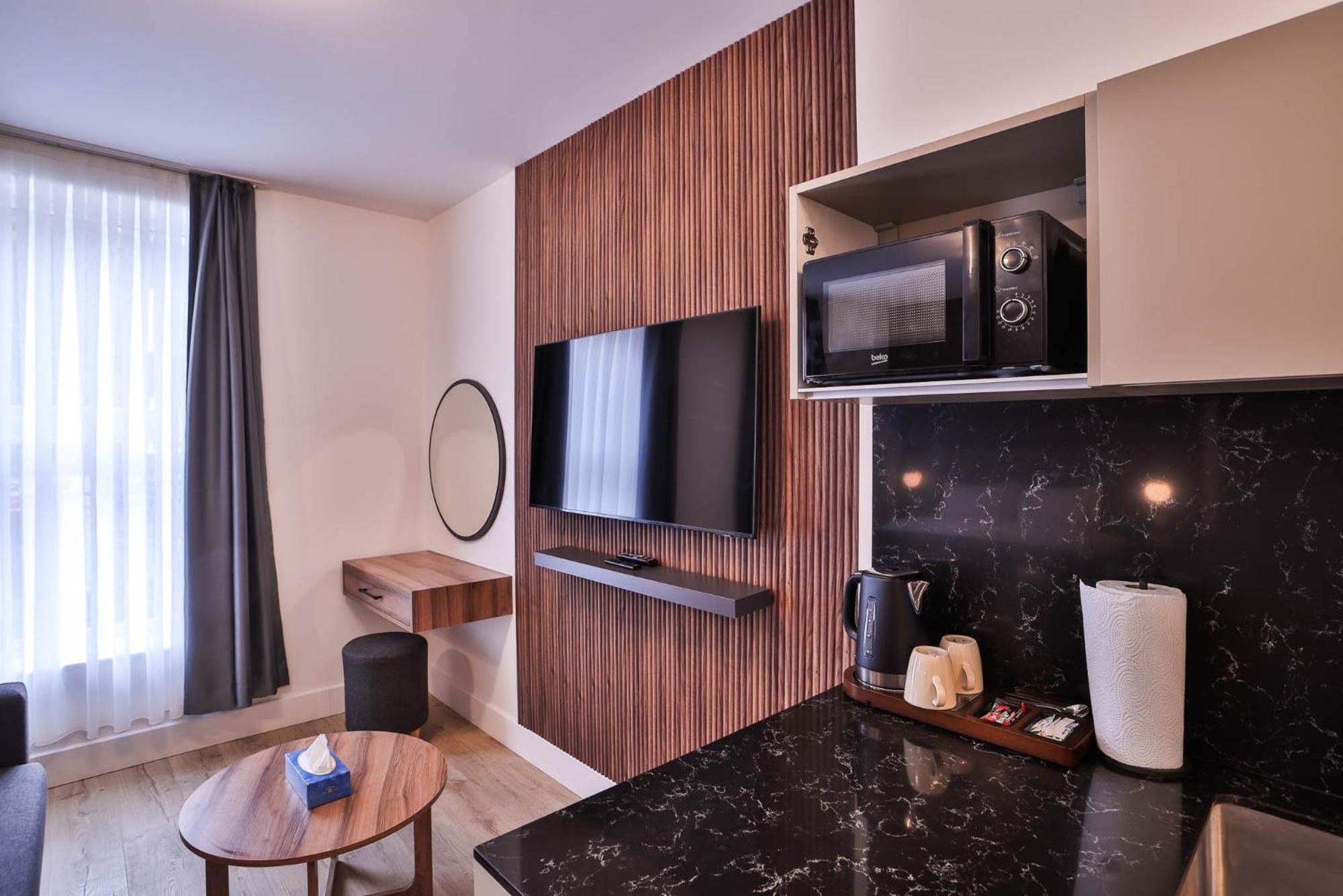 Finsbury Rose Hotel *