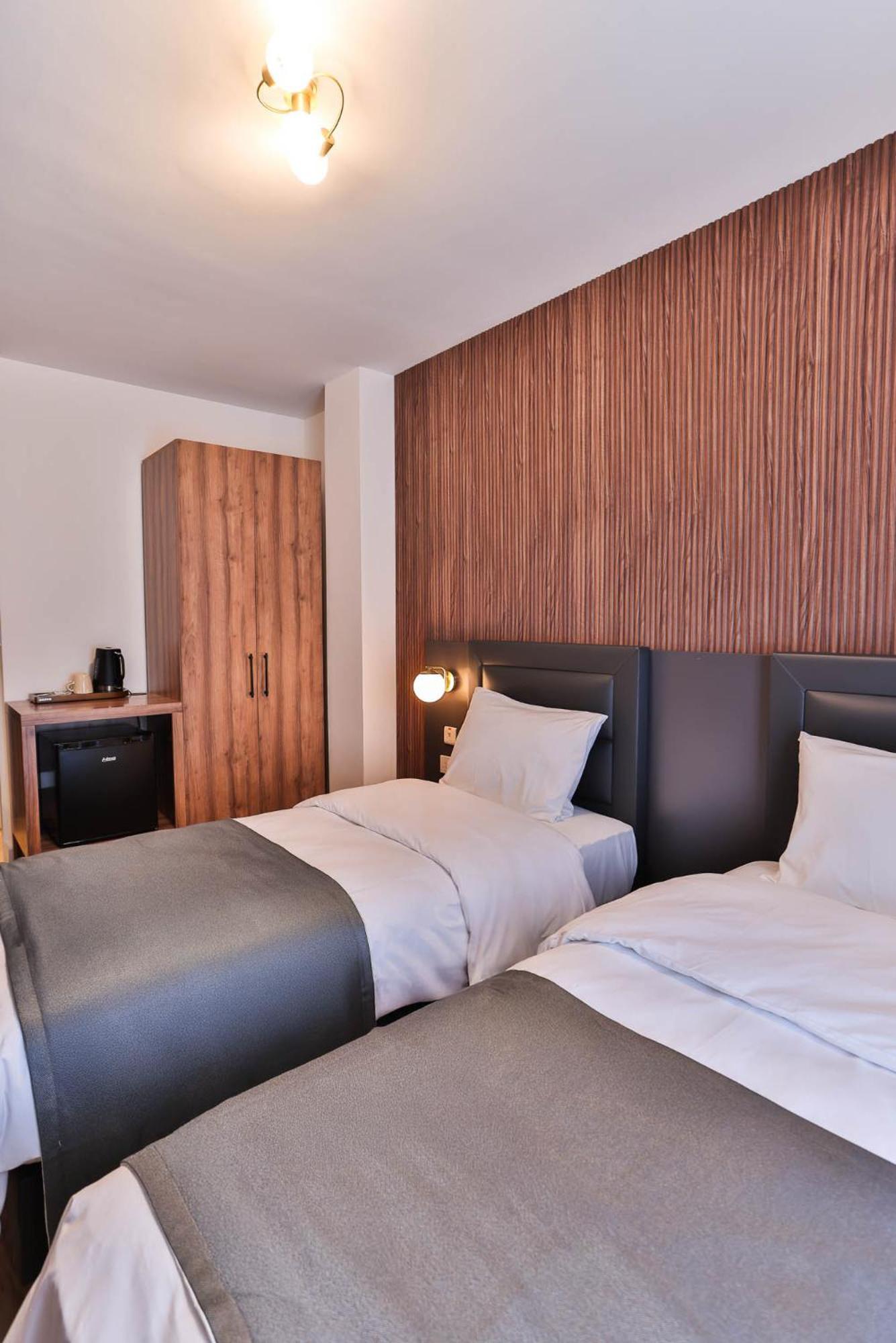 Finsbury Rose Hotel